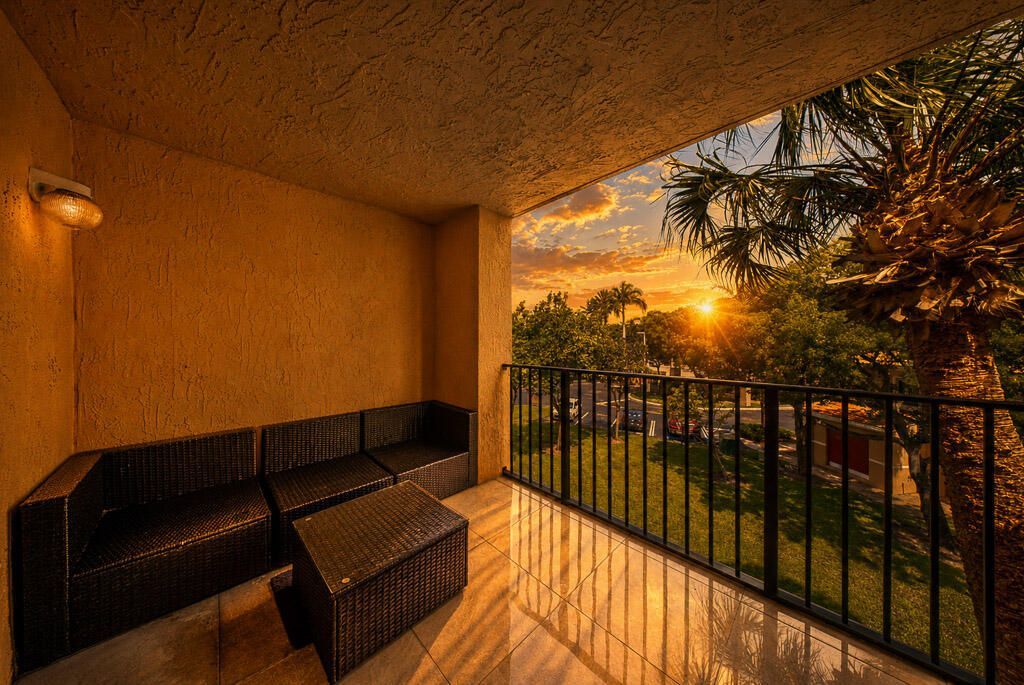 500 Scotia Drive, Unit 302, Hypoluxo, FL 33462 Photo
