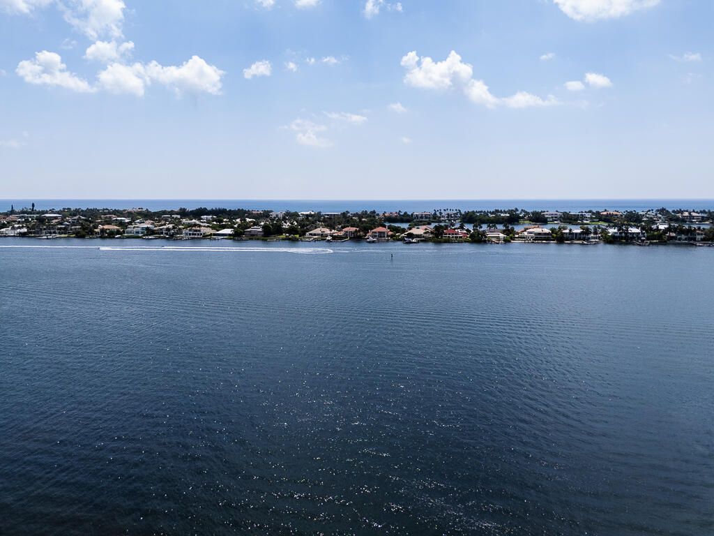 500 Scotia Drive, Unit 302, Hypoluxo, FL 33462 Photo