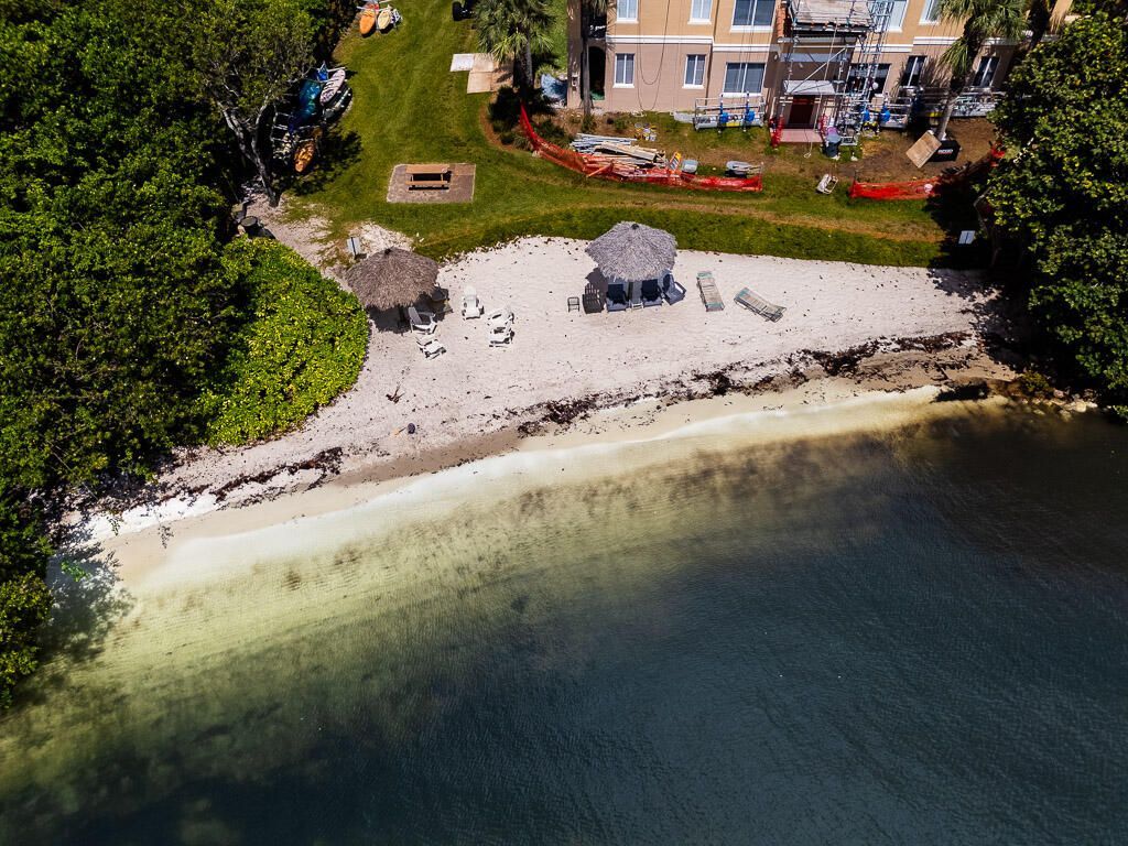 500 Scotia Drive, Unit 302, Hypoluxo, FL 33462 Photo