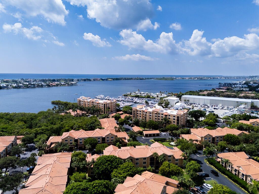 500 Scotia Drive, Unit 302, Hypoluxo, FL 33462 Photo