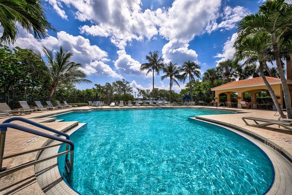 500 Scotia Drive, Unit 302, Hypoluxo, FL 33462 Photo