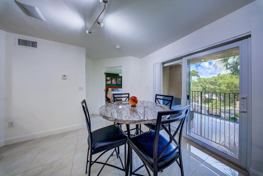 500 Scotia Drive, Unit 302, Hypoluxo, FL 33462 Photo