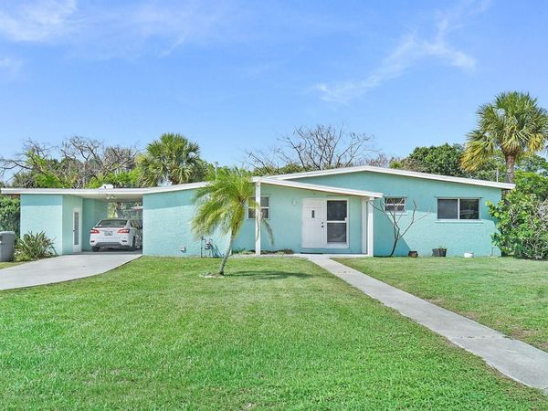 201 NE Prima Vista Boulevard, Port St. Lucie, FL 34983