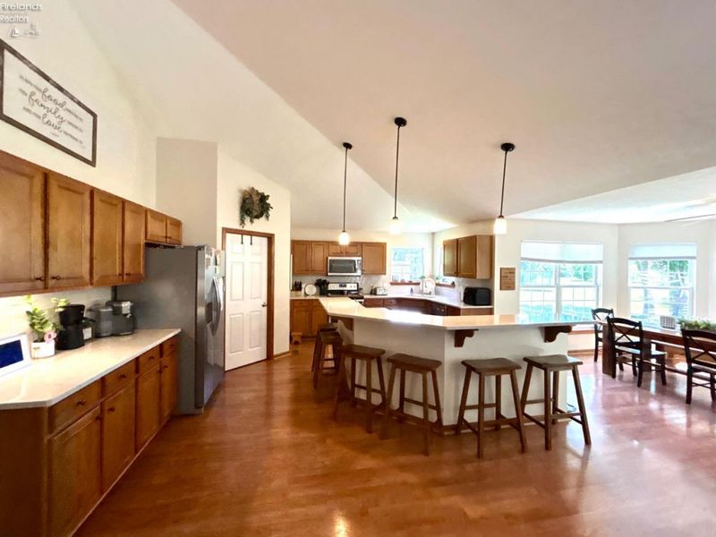 1052 Arrowhead, Vermilion, OH 44089 Photo 3
