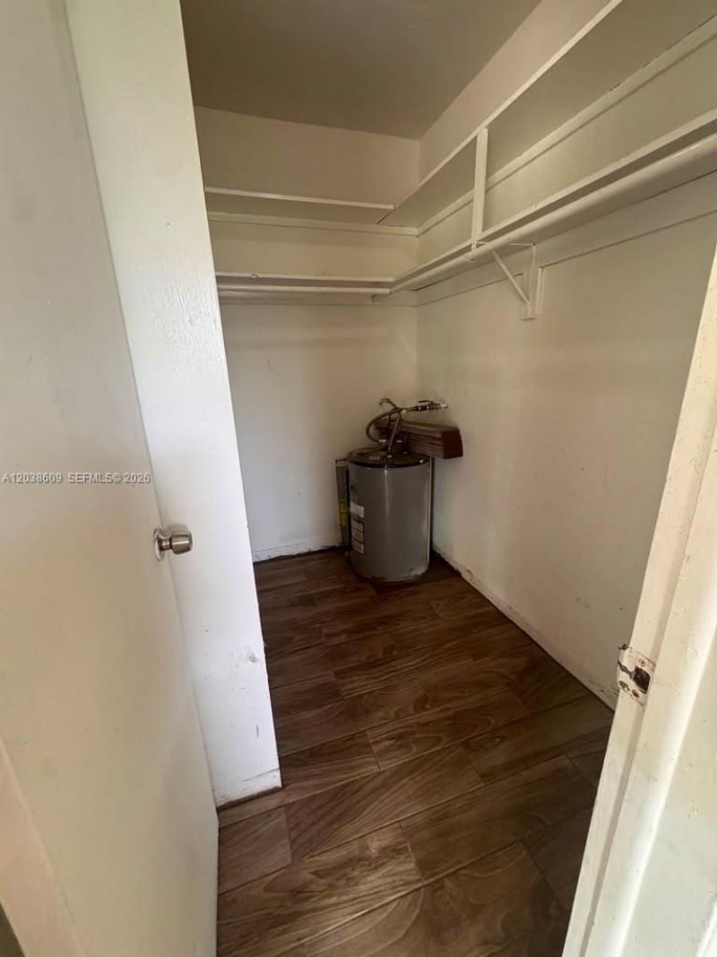 1860 Venice Park Dr , Unit 208, North Miami, FL 33181 Photo