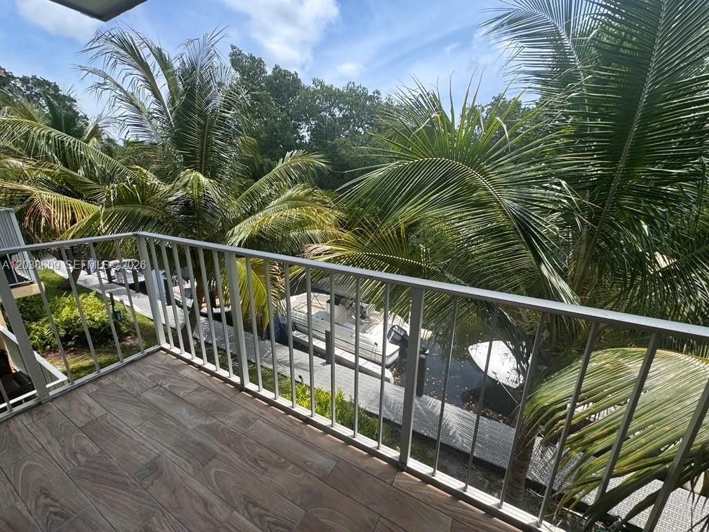 1860 Venice Park Dr , Unit 208, North Miami, FL 33181 Photo