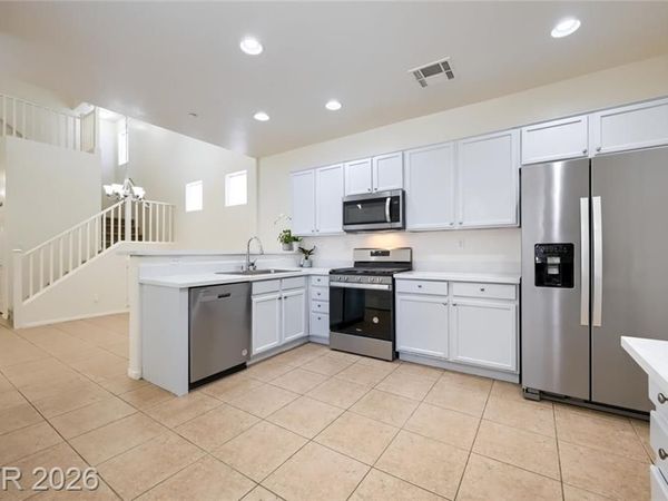 7877 Sambar Court, Las Vegas, NV 89149