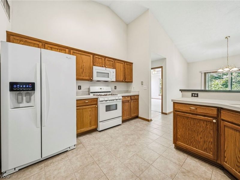 4956 Windsford Circle, North Ridgeville, OH 44039 Photo 10