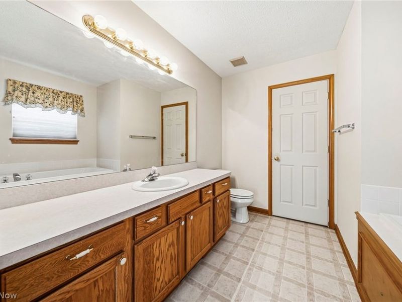 4956 Windsford Circle, North Ridgeville, OH 44039 Photo 20