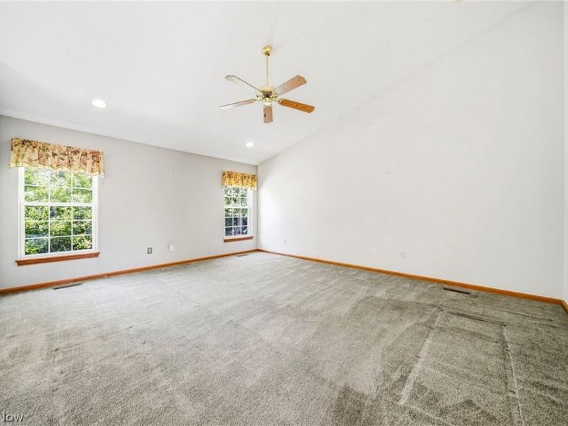 4956 Windsford Circle, North Ridgeville, OH 44039 Photo 3