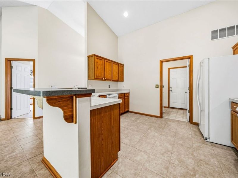 4956 Windsford Circle, North Ridgeville, OH 44039 Photo 8