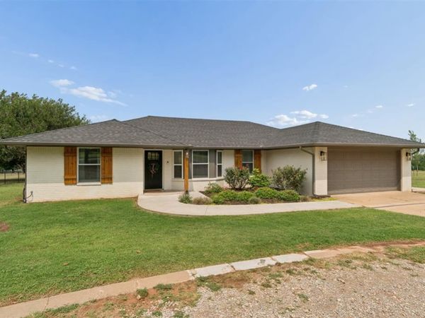 301 Bonanza Lane, Tuttle, OK 73089