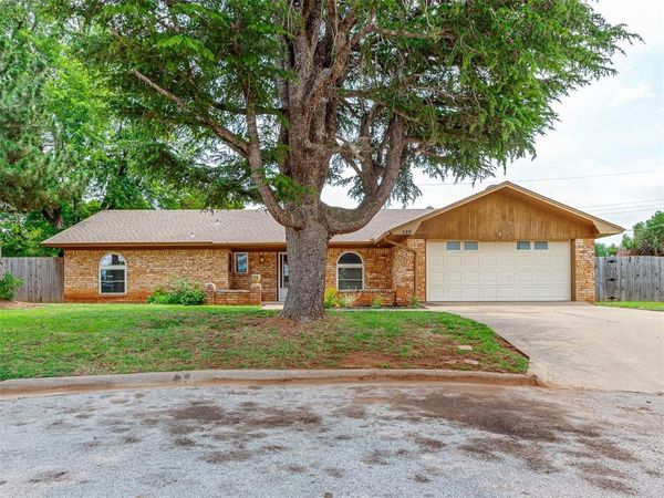 149 Orchard Drive, Chickasha, OK 73018