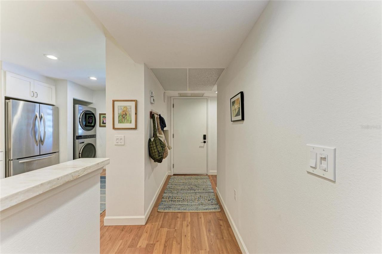376 Springdale Drive, Bradenton, FL 34210 Photo