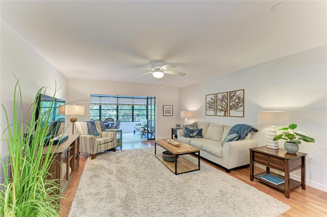 376 Springdale Drive, Bradenton, FL 34210 Photo