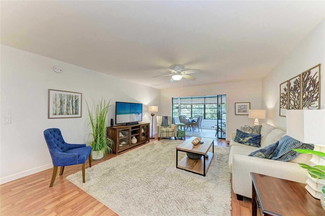 376 Springdale Drive, Bradenton, FL 34210 Photo