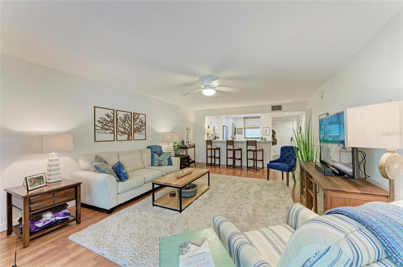 376 Springdale Drive, Bradenton, FL 34210 Photo