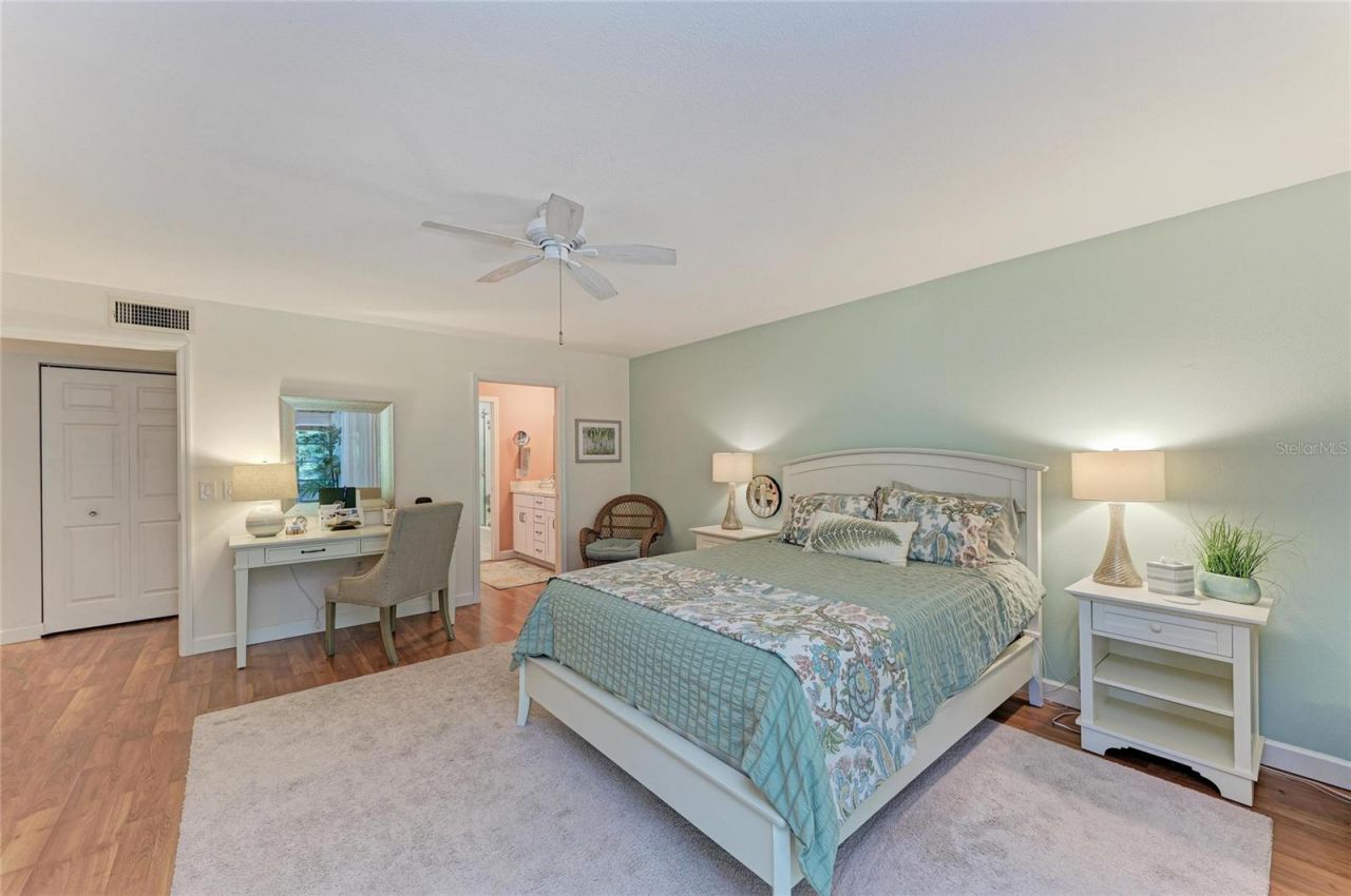 376 Springdale Drive, Bradenton, FL 34210 Photo