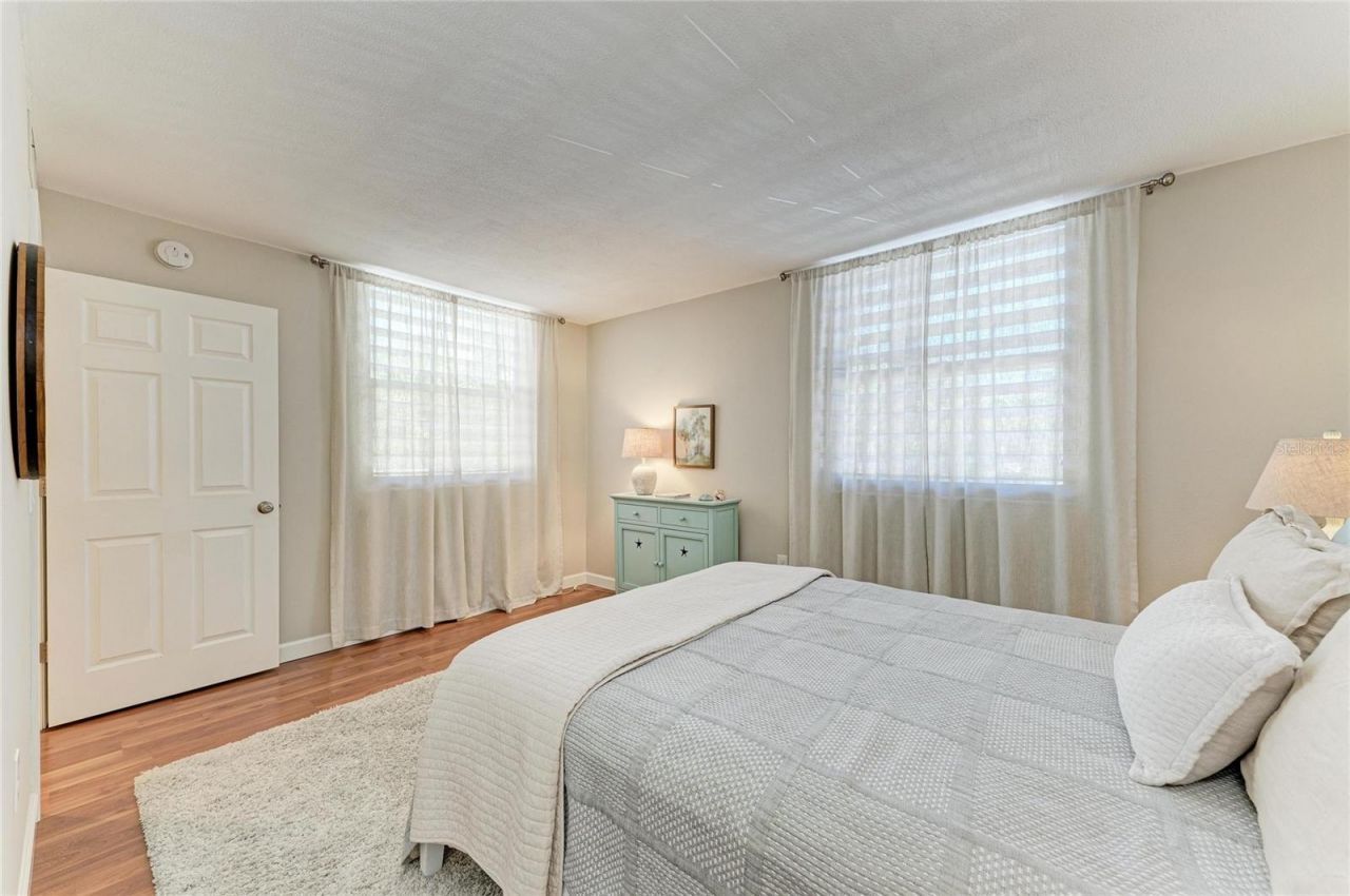 376 Springdale Drive, Bradenton, FL 34210 Photo