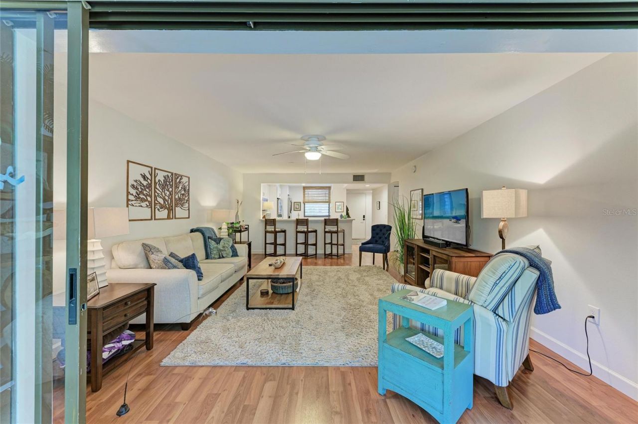 376 Springdale Drive, Bradenton, FL 34210 Photo
