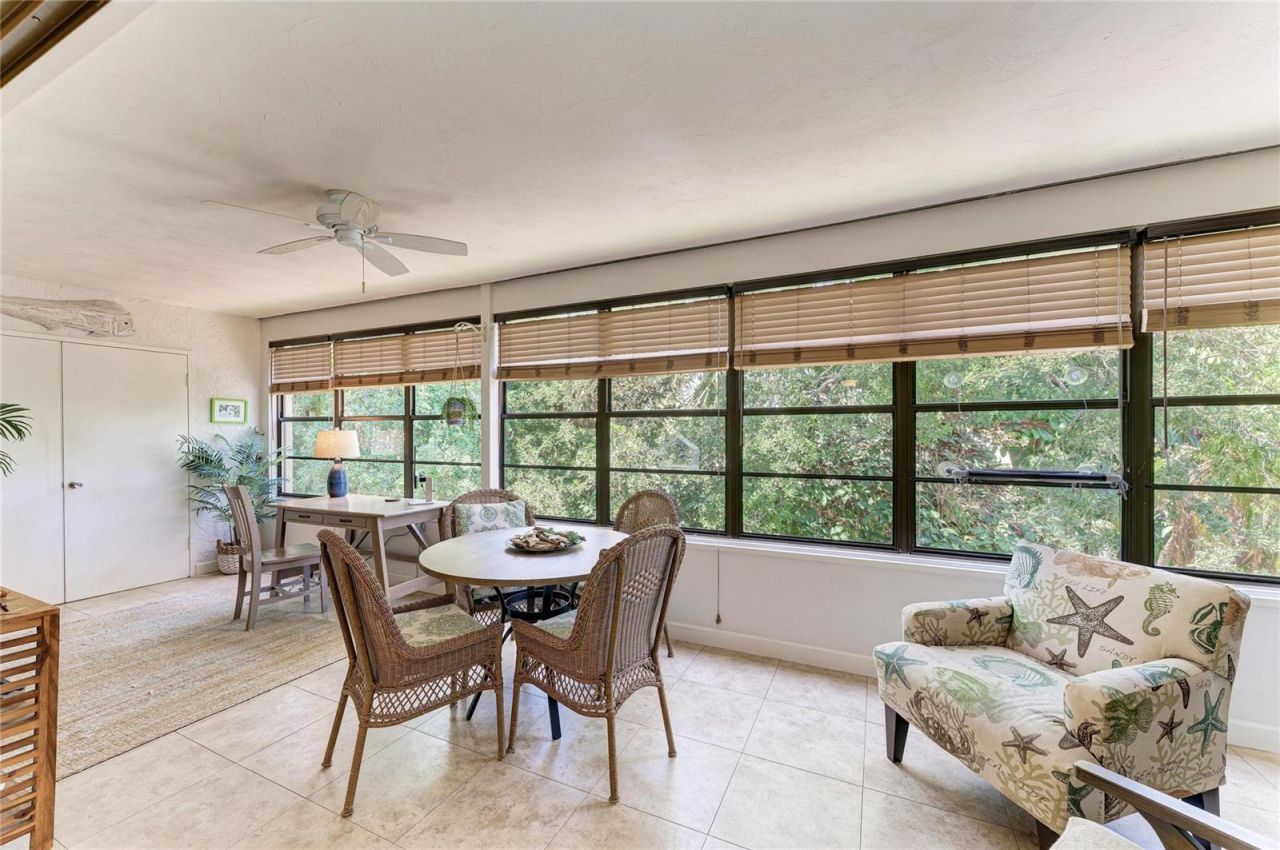 376 Springdale Drive, Bradenton, FL 34210 Photo
