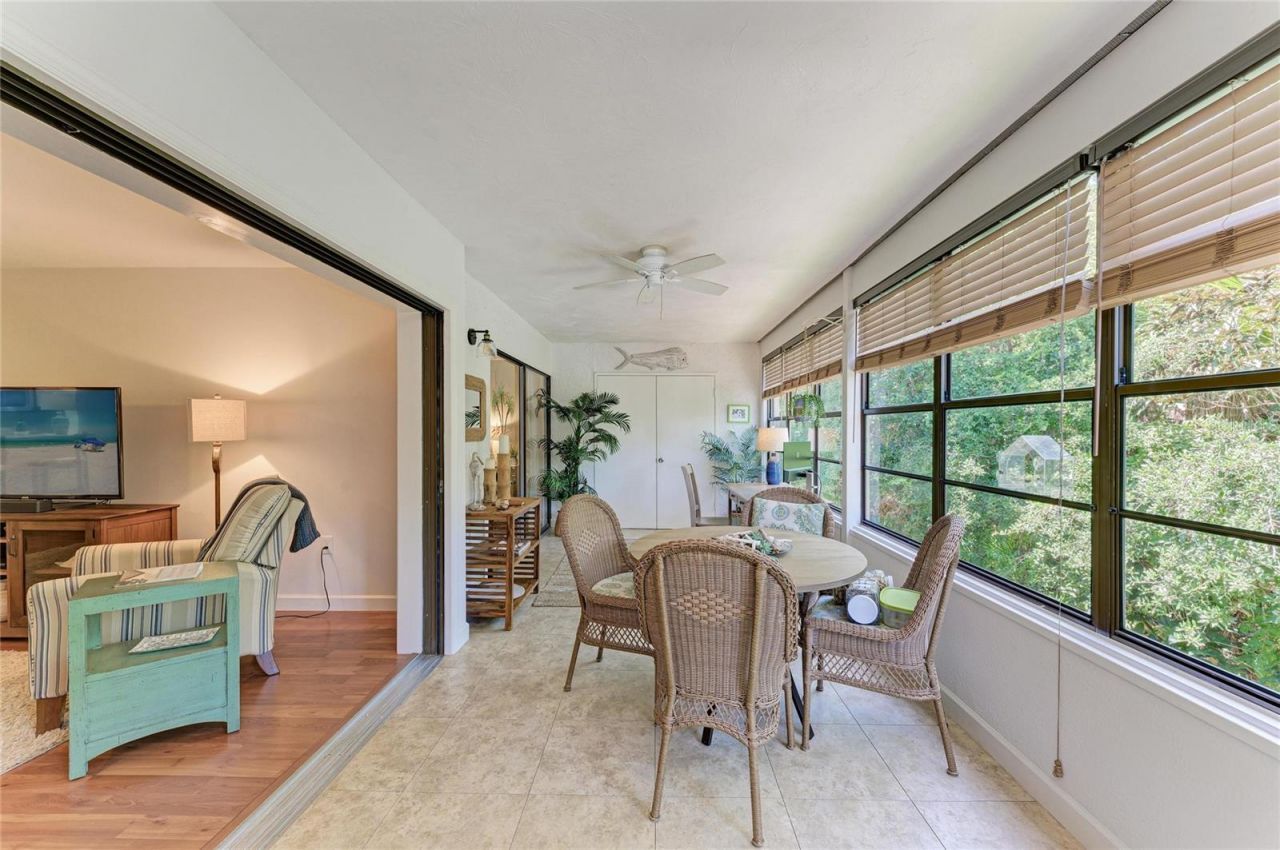 376 Springdale Drive, Bradenton, FL 34210 Photo