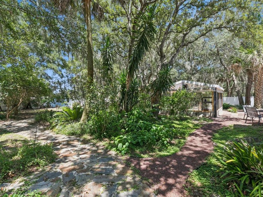Property Image 37