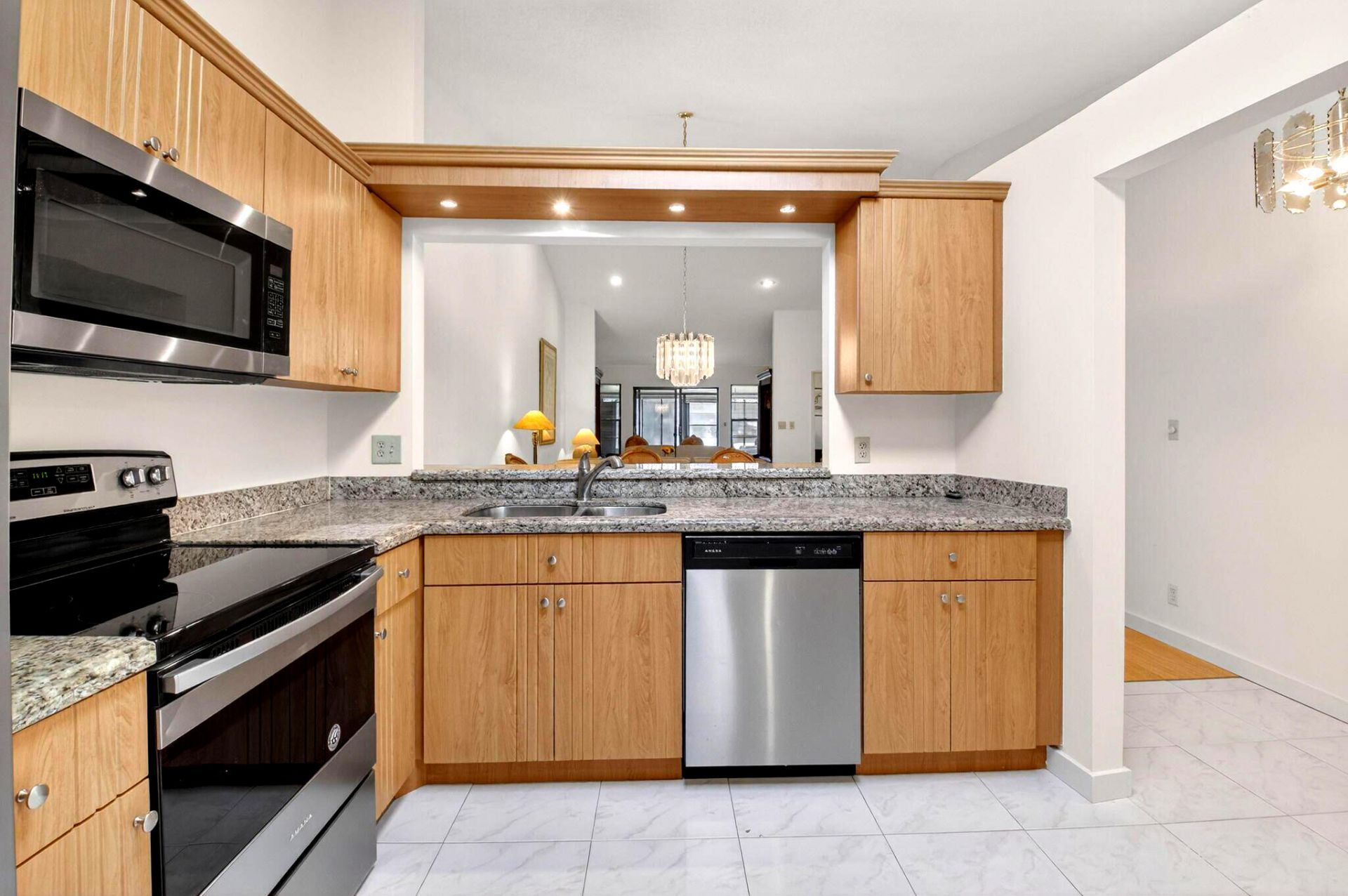 10938 Roebelini Palm Court, Unit B, Boynton Beach, FL 33437 Photo