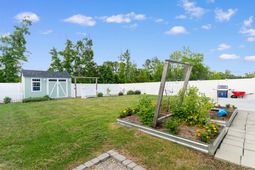 628 Woodland Farms Circle photo 4