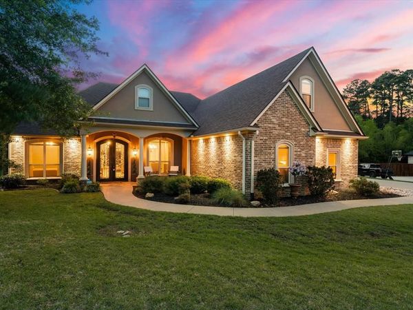 3903 Clarkway Place, Longview, TX 75605