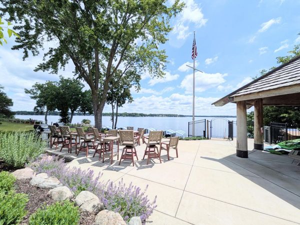 4387 Wilshire Boulevard, Unit 106, Mound, MN 55364