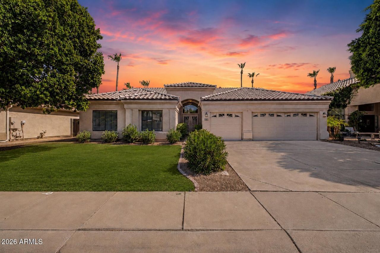 1837 E Monarch Bay Drive, Gilbert, AZ 85234 Main Photo