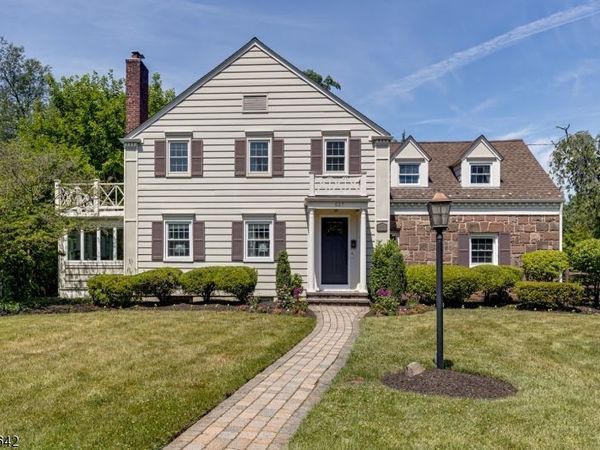 537 Wychwood Rd, Westfield, NJ 07090