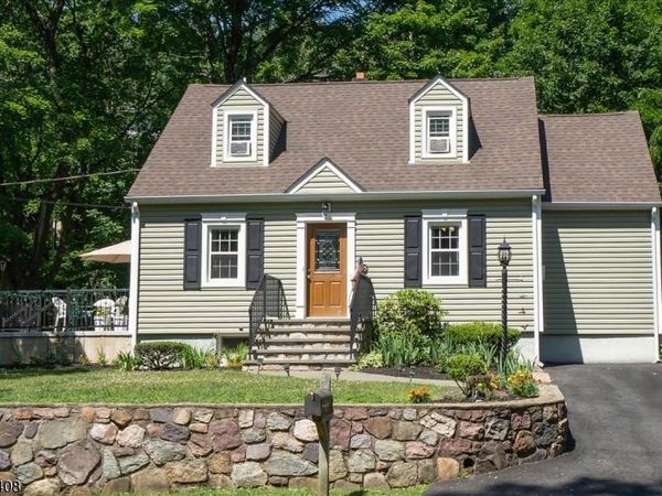 46 Lakeside Dr, Rockaway, NJ 07866