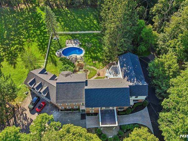1050 Ramapo Valley Road, MAHWAH, NJ 07430