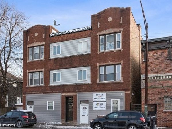 4411 W Montrose Avenue , Unit 2, Chicago, IL 60641