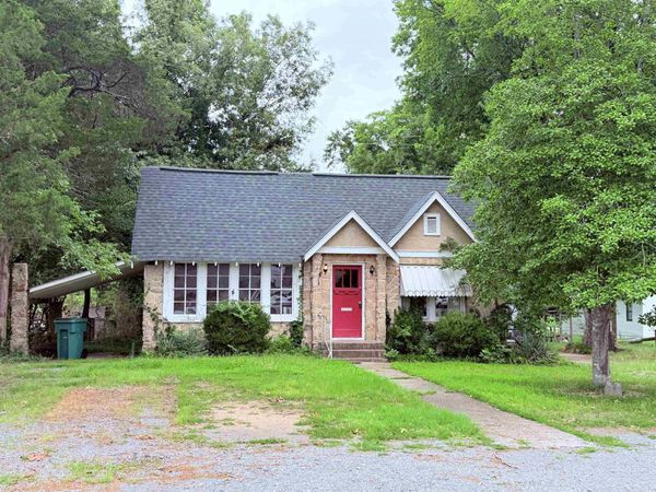 8305 Dollarway Rd., White Hall, AR 71602