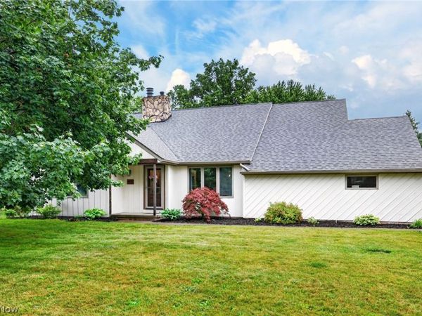 4416 Greenmeadow Avenue NW, Canton, OH 44709
