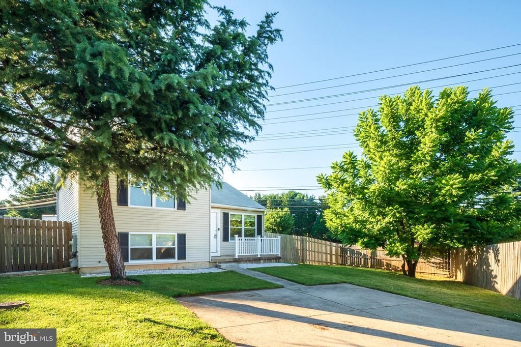 1003 BERKLEY DRIVE, SYKESVILLE, MD 21784