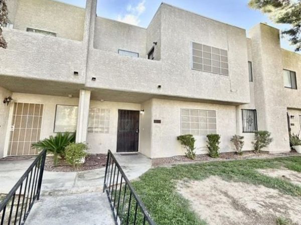 2654 Aracatuba Avenue , Las Vegas, NV 89121