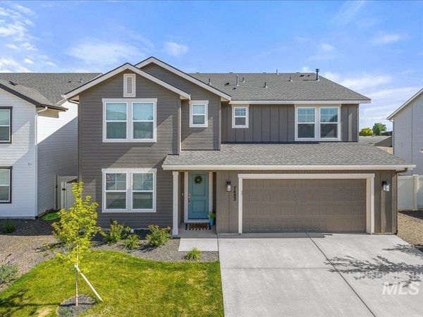 7482 E Edison St, Nampa, ID 83687