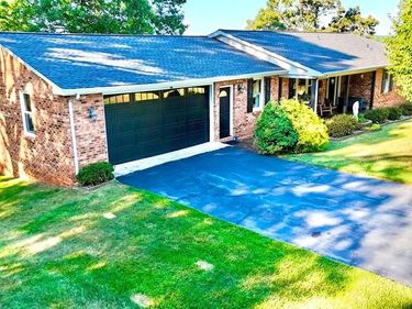 6481 Stewartsville Road, Moneta, VA 24121