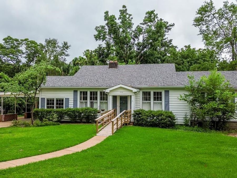 Property Image 1