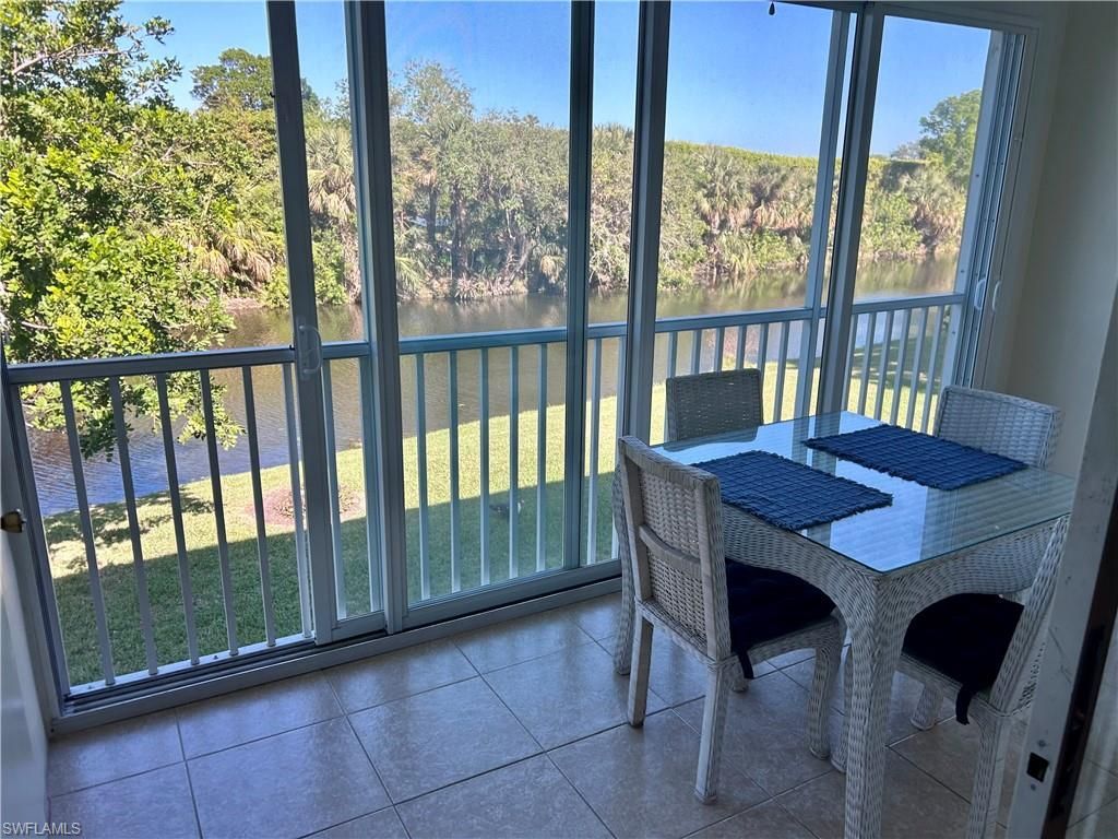 633 Palm View Dr, Unit 4, Naples, FL 34110 Photo