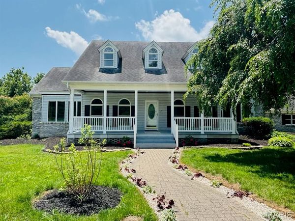 5125 Valleyview Drive, Alton, IL 62002