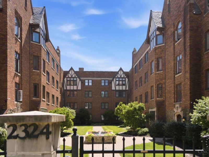 2324 Park Avenue, Unit 11, Cincinnati, OH 45206 Photo 2