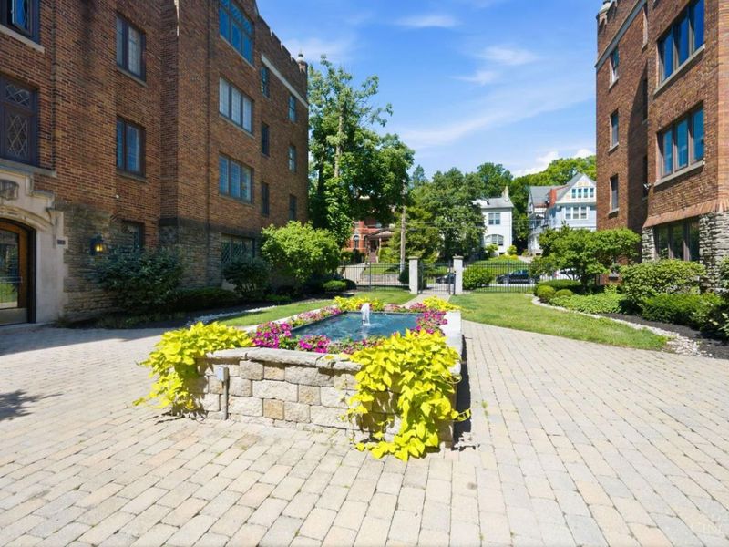 2324 Park Avenue, Unit 11, Cincinnati, OH 45206 Photo 5