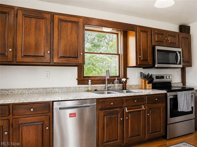 9942 Wooster Pike Road, Seville, OH 44273 Photo 10