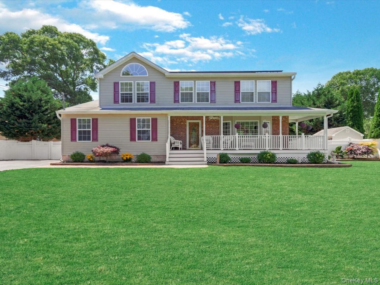 14 Tulip Avenue , Farmingville, NY 11738 Main Photo