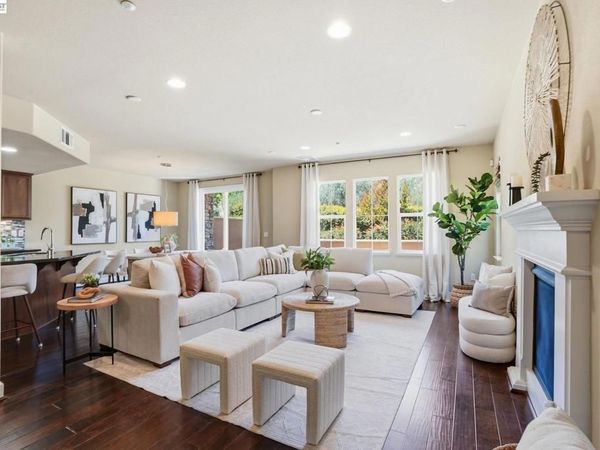 674 Selby Lane, Unit 4, Livermore, CA 94551